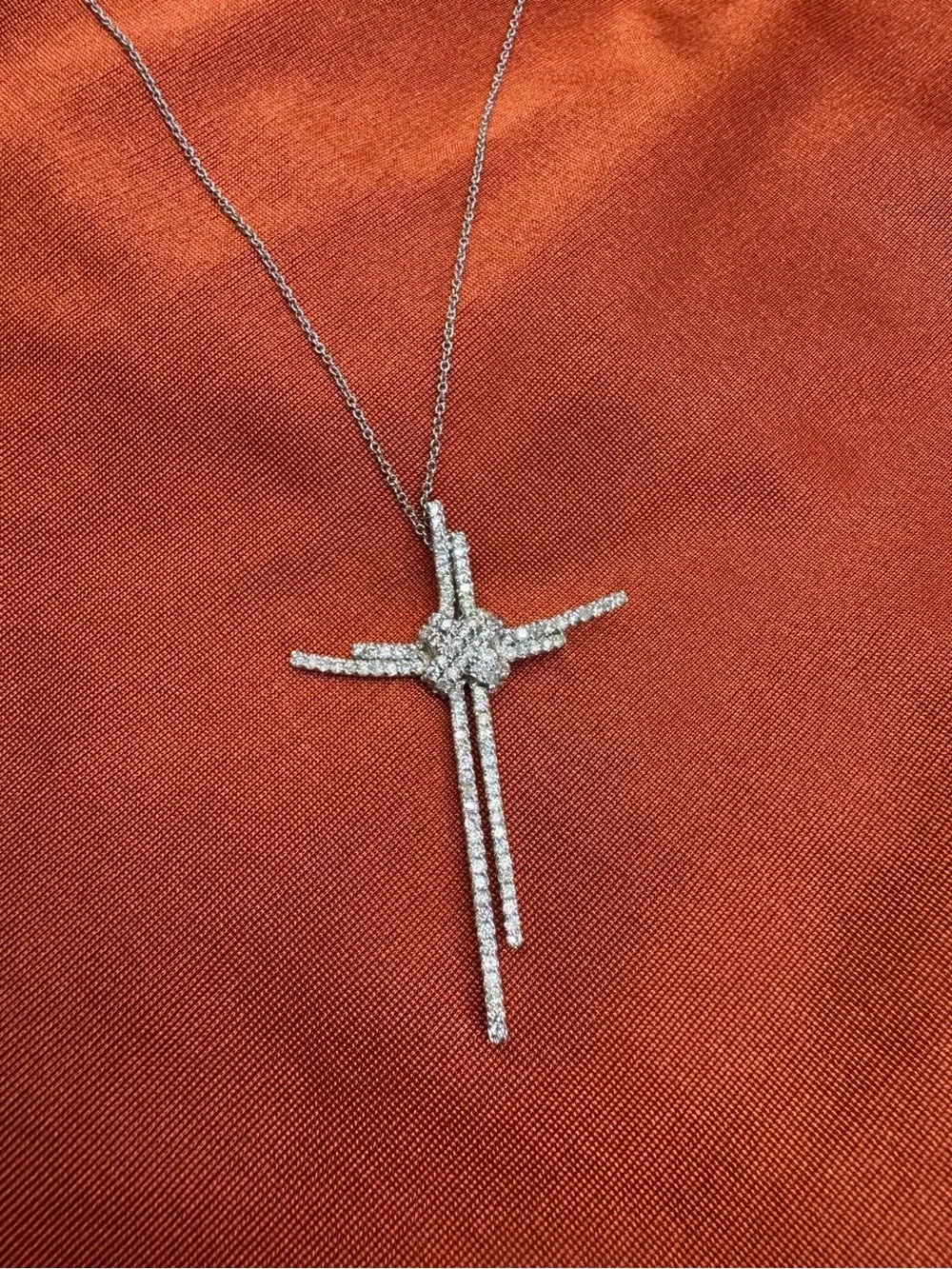 Diamond Cross 14k White gold Pendant Necklace